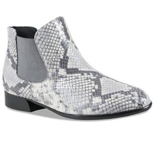MUNRO Cate Water Resistant Chelsea Boot Grey Snake Print Leather Women's‎ 6
